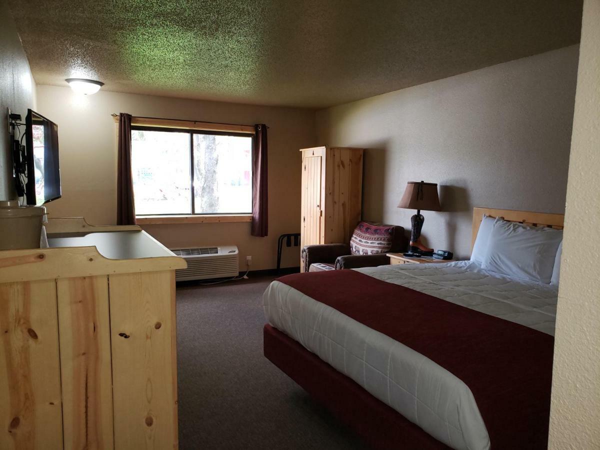 Woodside Dells Hotel & Suites Wisconsin Dells Exterior foto